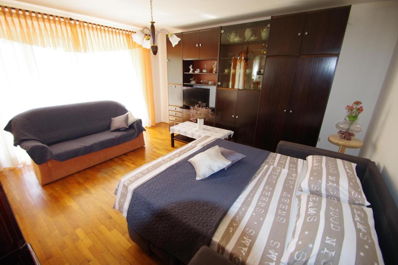 Apartment Ana Пула Экстерьер фото