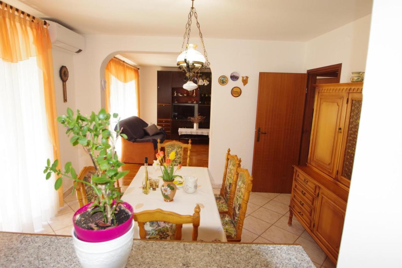 Apartment Ana Пула Экстерьер фото